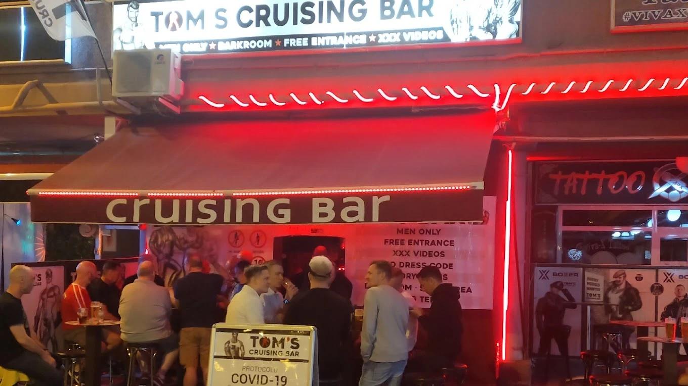 Bar Pelayaran TOM