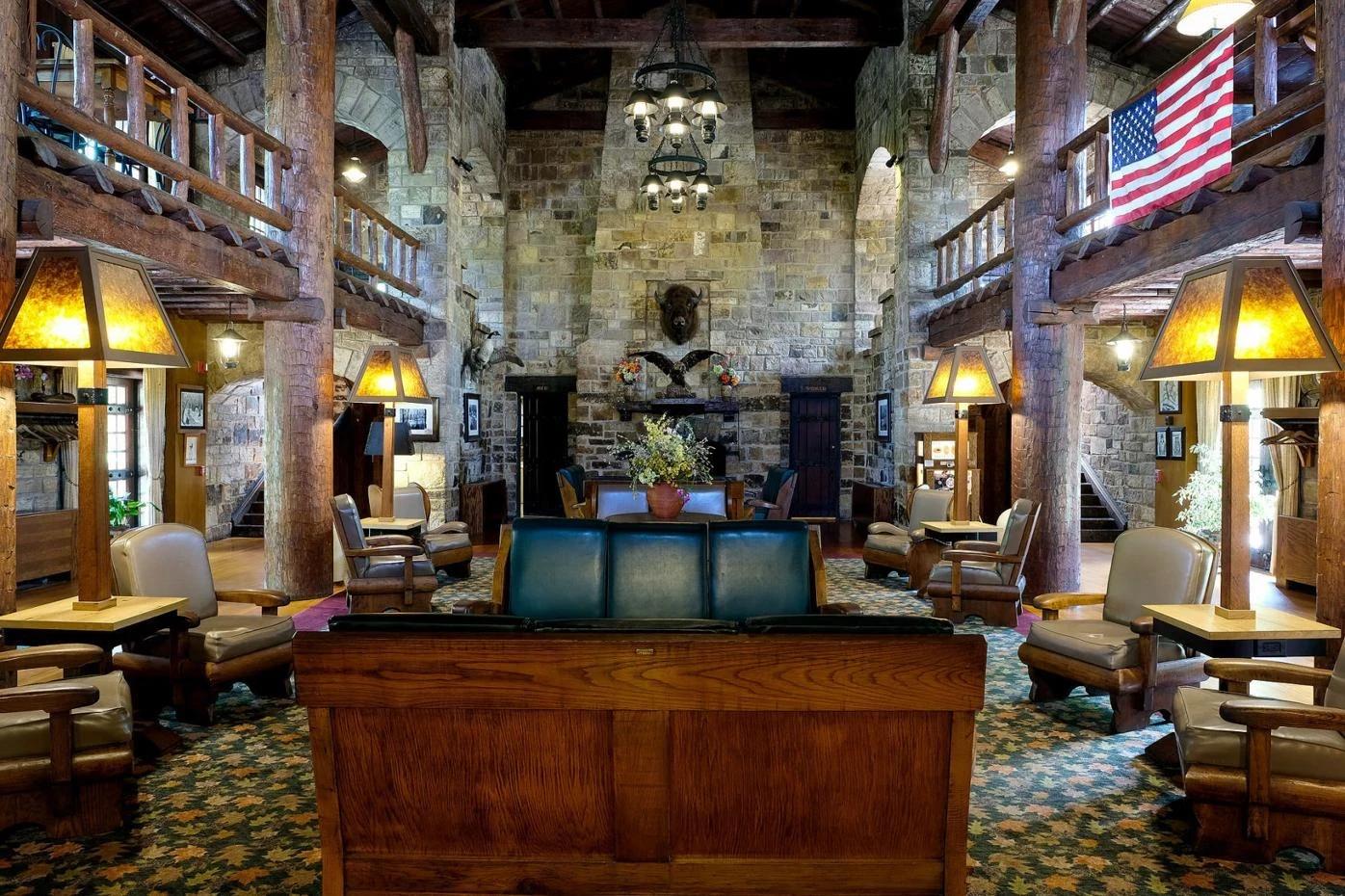 Giant City Lodge