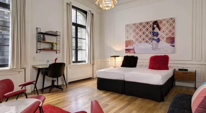 Vintage Hotel