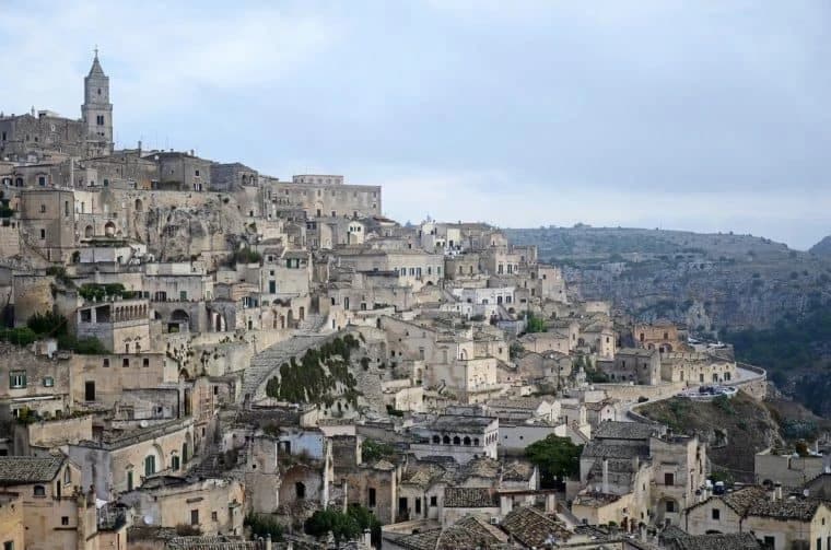 ゲイグループ旅行:プーリアでのサイクリング