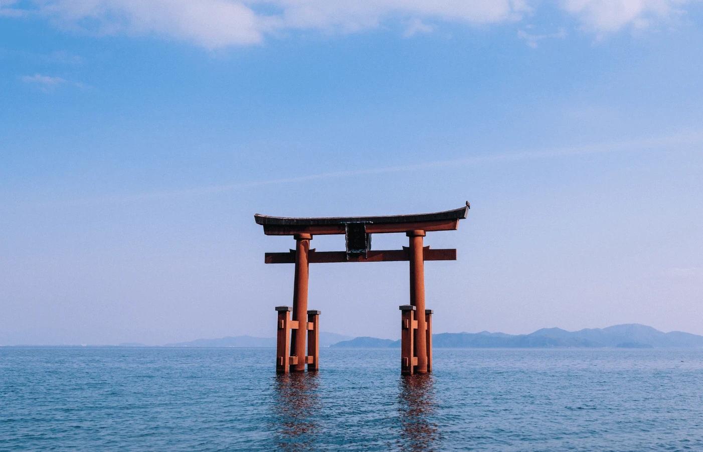 ゲイグループ旅行：神秘と現代の日本
