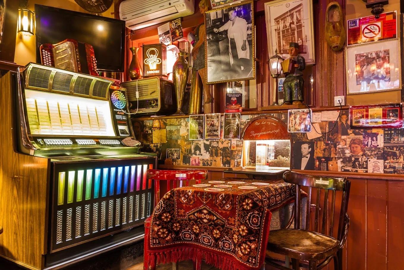 Amsterdam Lesben Bars & Clubs