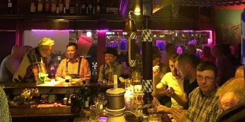 ハッピーアワー、午後2時〜3時
